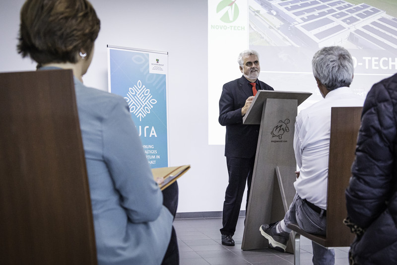Umweltminister Prof. Dr. Armin Willingmann NOVO-TECH Circular GmbH & Co. KG aus Aschersleben am Mittwoch, 11.09.2024 mit dem „AURA-Award für nachhaltiges Unternehmertum“ ausgezeichnet.