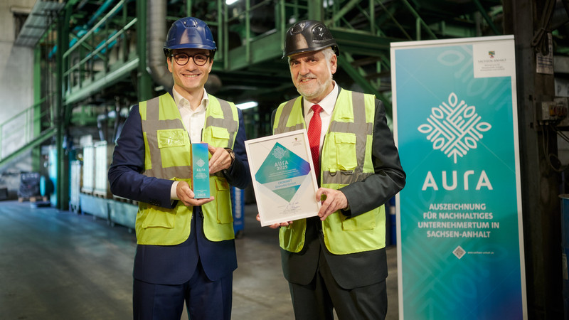 Umweltminister Prof. Dr. Armin Willingmann und Geschäftsführer Dr. Filipe Costa